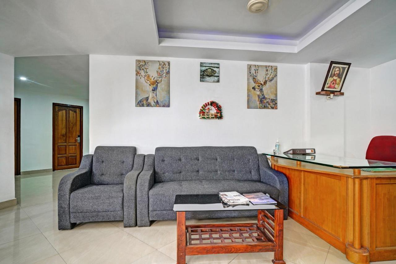 Collection O Aramam Executive Inn Kochi Buitenkant foto
